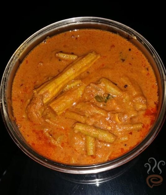 Kerala Theeyal With Drumsticks And Yam