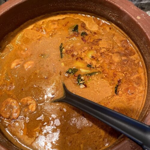 Thenga Varutharacha Prawns Konju Curry