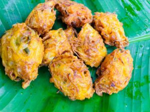 egg onion pakoda