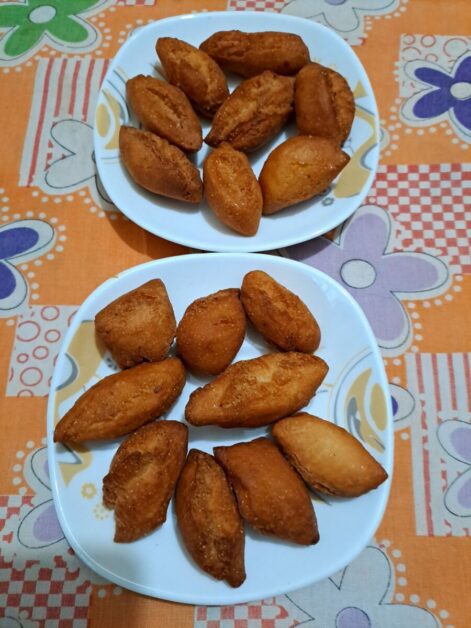 Kajoora | Indian Fried Cookies